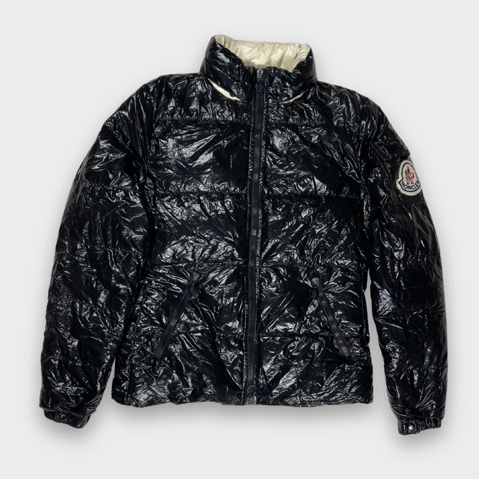 Casaco Moncler Badia feminino tamanho 3 preto brilhante leve acolchoado Itália - Imagem 1 de 4