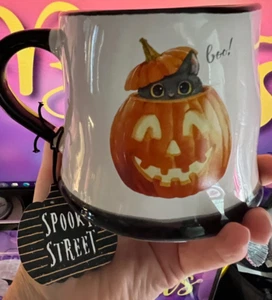 Spooky Street - Black Cat in Pumpkin Halloween Mug - 17 oz. - NWT - Picture 1 of 7