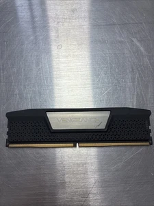 Corsair VENGEANCE 16GB (1 x 16GB) PC5-44800 (DDR5-5600) Memory (Single Stick) - Picture 1 of 3