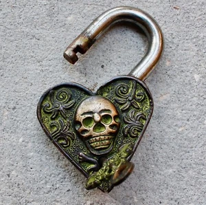 Antique Bronze Padlock zombie Skull skeleton Vintage Goth wedding love lock gift - Picture 1 of 12