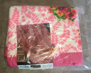 Vintage NOS Noblecraft Blanket Full 72x90 Shadow Bouquet Floral Hot Pink Satin - Picture 1 of 7
