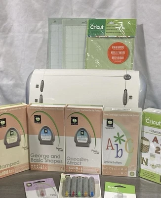 Paquete de máquina de corte Cricut CRV2001 con accesorios y estuche lote de paquete Foto 1 de 4