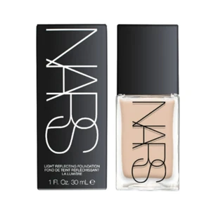 NARS Light Reflecting Foundation # L1OSLO Light 16 Hours Oil Control Glow 30ml. - Picture 1 of 8
