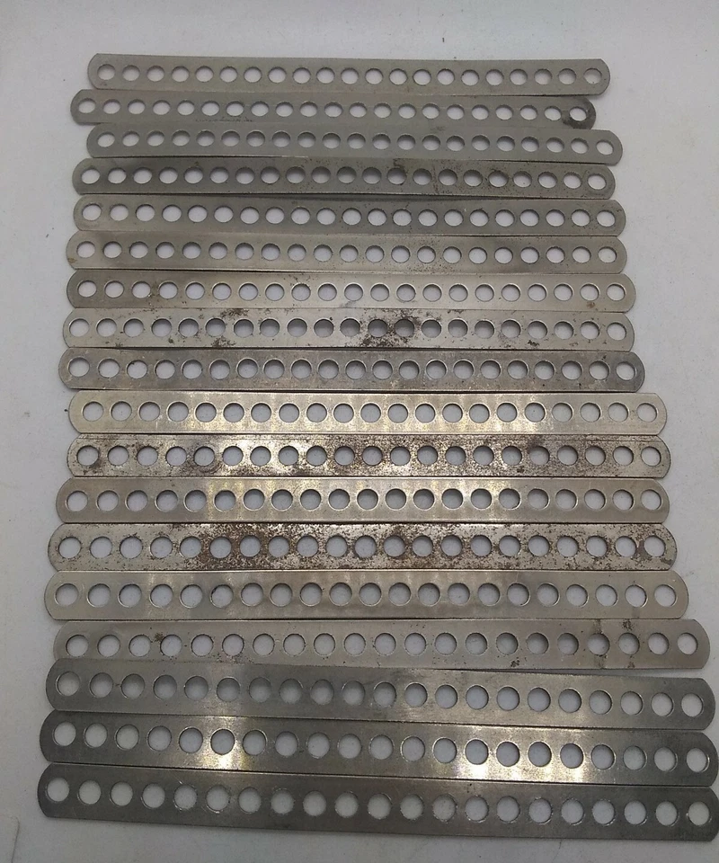 Gilbert Juego Montador Parte I 21 Agujeros Tira Niquelada Lote de 18  Foto 1 de 1