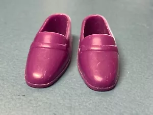 Mattel vintage? Barbie Ken bambola mocassini viola scarpe made in China - Foto 1 di 6