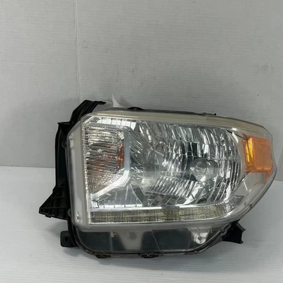Conjunto de faros izquierdos LED halógenos cromados Toyota Tundra 2014-2017 usados OEM Foto 1 de 4