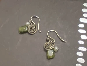 RETIRED SILPADA STERLING SILVER SMALL PEARL DANGLE EARRINGS  - Picture 1 of 3