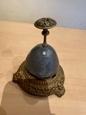 Sonnette De Table Cloche Bronze Ancienne  - Photo 1/4
