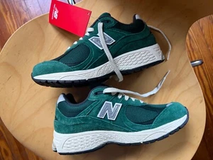 New Balance 2002R Suede Pack Forest Green M2002RHB entspricht Damen Gr. 37,5 - Bild 1 von 13