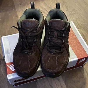 Scarpe da passeggio New Balance 608 v3 da uomo 11,5 US Training Marrone Scamosciato MX608V30 - Foto 1 di 16