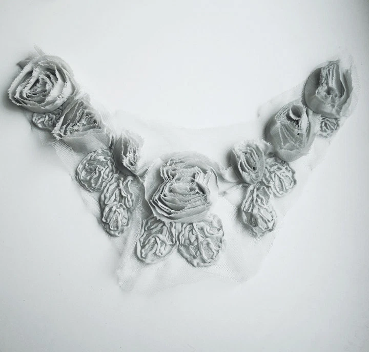 Chifón Rosa Encaje Cuello Borde Apliques Novia Boda Camelia Volantes Flor Foto 1 de 1