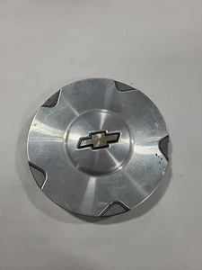 2002 - 2006 Chevrolet Trailblazer Polished OEM Center Cap  P/N 9593378 CAV 2 - Picture 1 of 7