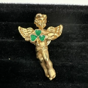 Vintage Avon NR Gold Tone Angel St Michel Clover Shamrock Lapel Hat Pin Retro - Imagen 1 de 4