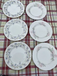 Platos de pastel ingleses de colección platos de té de la tarde británicos desajustados X 6 - Imagen 1 de 7