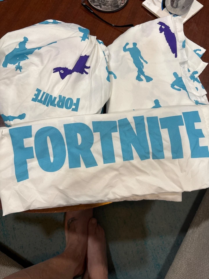 Juego de sábanas y funda de almohada Fortnite Llama de 3 piezas de microfibra para niños adolescentes Foto 1 de 1