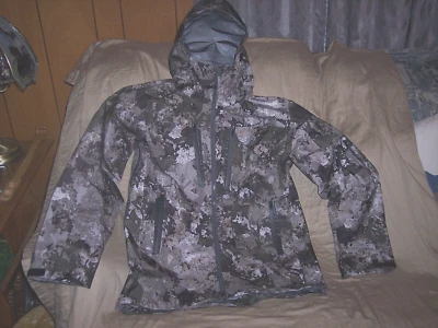 Mens Medium Goretex Jacket Instinct Barrier Waterproof Camo Jacket Fishing Hunt - Image 1 of 4