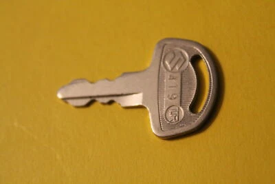 SUZUKI,T500,TS250,TS400,TS90,T125,K10,AS50 Nos oem Pre cut Key # 419 - Image 1 of 2