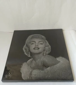 Painting on the stone.Hand made. Marilyn Monroe. - Picture 1 of 7