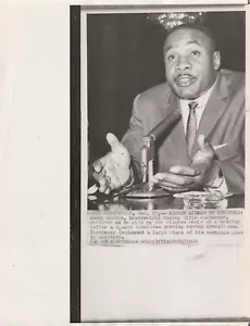 SONNY LISTON TESTIFIES U.S. SENATE CORRUPTION PROBE ORIGINAL WIRE PHOTO 12-13-60 - Picture 1 of 2