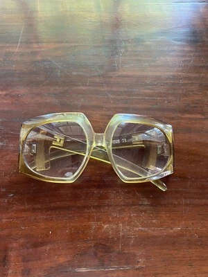 Gafas de sol vintage años 70 Ted Lapidus de gran tamaño amarillas Foto 1 de 4