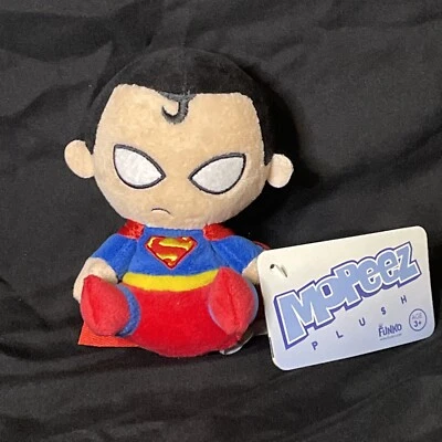 Figura de acción Funko Mopeez: Heroes - Superman Foto 1 de 2