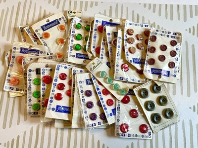 28 sheets of vintage button sheets-Nouveaute-Costumemakers-NOS-resale-gift++ - Image 1 of 4