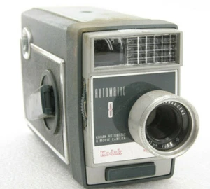 Kodak Automatic 8 8mm Movie Camera DIRTY Ektanar Lens 13mm f1.6 WORKS VINTAGE - Picture 1 of 5