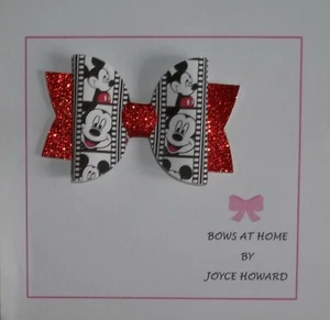 HANDMADE HAIR BOWS - GLITTER AND FAUX LEATHER - MICKEY MOUSE - Picture 1 of 2