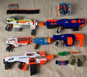 Paquete de pistola Nerf. 3 Baterías Nerfs 1x Lanzagranadas, 2 Multi Fire Elites. En muy buen estado. - Imagen 1 de 23