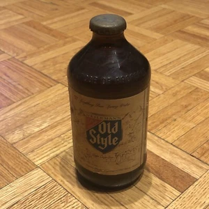 Heileman's OLD STYLE Lager Beer Bottle - 12oz - La Crosse, WI - EMPTY - Picture 1 of 11
