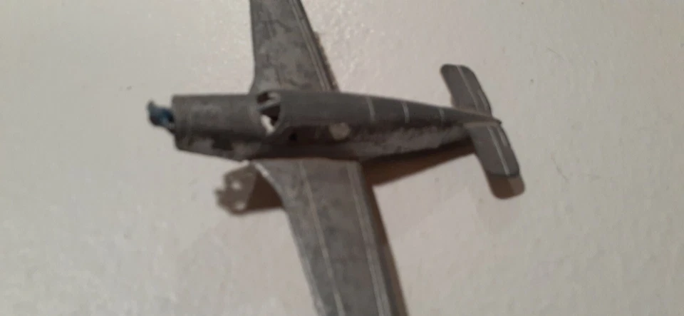 Vintage SILVER 1950's Tootsietoy Beechcraft Bonanza Plane - Image 1 of 3