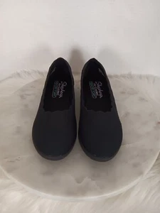 Skechers Stretch Fit Memory Foam Women's Size 6 Loafers Shoes Black Scalloped - Picture 1 of 13