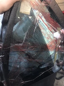 2003 - 2006 AUDI A4 B6 CABRIO REAR LEFT DRIVER SIDE REAR GLASS - OEM - Picture 1 of 2