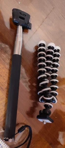 Wireless Selfie Stick Tripod Bluetooth Foldable Smartphone Holder with Remote - Picture 1 of 2