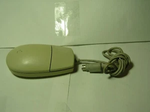 Apple M2706 Desktop Bus Mouse II / Mac Computer - Picture 1 of 3