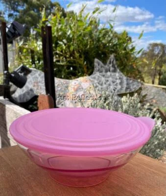 TUPPERWARE ILLUSIONS CUENCO ROSA BEBÉ PURAMENTE ELEGANTE 1,5 L Foto 1 de 4