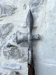 ARME D'HAST Médiévale HALLEBARDE MARTEAU DU 17e siecle TRES RARE MODELE - Picture 1 of 4