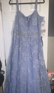 Macy’s Say Yes To The Prom Women's Periwinkle Lace & Sequin Gown Blue Size 16W - Picture 1 of 17