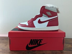 New! Size 12 W Air Jordan RETRO 1 HIGH OG 'VARSITY RED' (W) DJ4891-061 - Picture 1 of 5