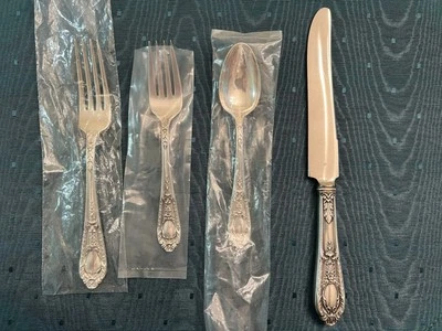 Antinque Fontaine de International 4 piezas de plata de ley sin usar Foto 1 de 2