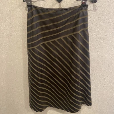 Falda midi línea A de cuero y gamuza Lafayette 148 talla 6 Foto 1 de 4