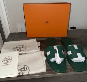 New Hermes Green Size 38 EU 7 US Calfskin Oran Sandals With Box And Dust Bags - Picture 1 of 9