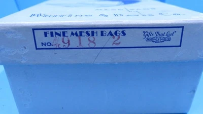 Bolsa mendigos vintage Whiting & Davis malha dourada com caixa original nº 918 2 - Imagem 1 de 4