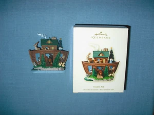 Decorazione natalizia Hallmark Keepsakes Arca di Noè 2008 con scatola - Foto 1 di 5