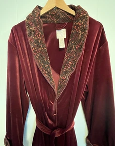 Vintage Kimberly Gale langer Samt burgunderfarbener Robe mit gemustertem Borte Damen Lg Neu mit Etikett - Bild 1 von 8