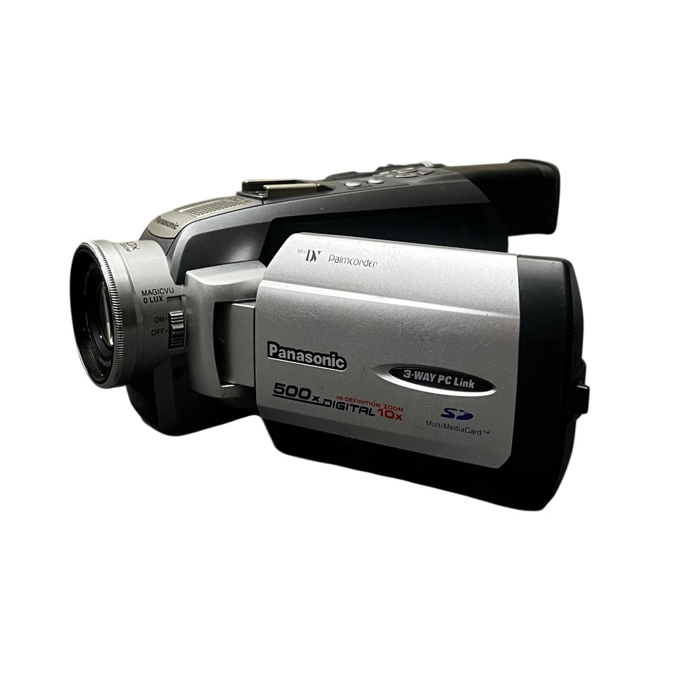 Panasonic Palmcorder PV-DV701 Mini DV Video Camcorder (PARTS/REPAIRS ONLY) - Image 1 of 4