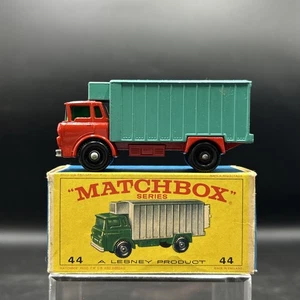 Vintage Matchbox Lesney No. 44 Refrigerator Truck Red & Green In Original Box - Picture 1 of 11