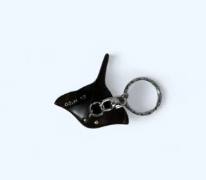 MANTA RAY EL NIDO WOODEN KEYCHAIN - Picture 1 of 2