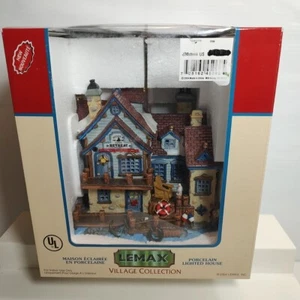 2004 LEMAX Plymouth Corners HIDDEN COVE SEASIDE RETREAT Village-#45068 Nuovo con scatola - Foto 1 di 14