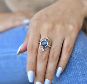Banda de plata esterlina 925 de labradorita y piedra lunar y anillo hecho a mano para mujeres - Imagen 1 de 8